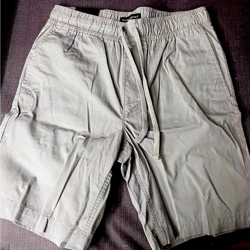 banana republic deck shorts 8.5 light sea glass green